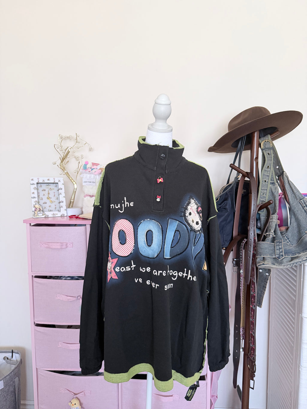 Black Cartoon Appliqué Half-Zip Pullover | Y2K Oversized Sweatshirt