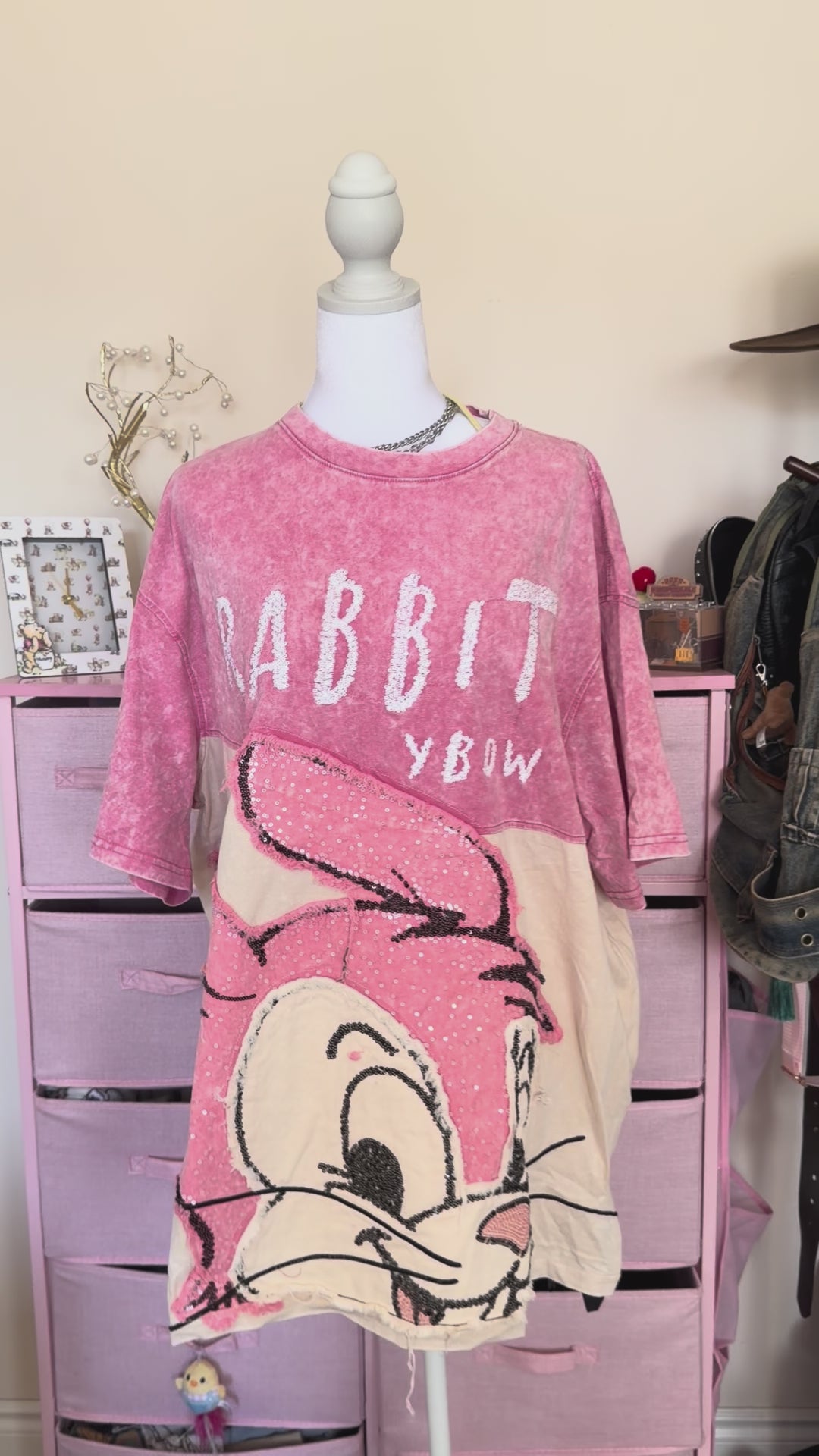 Vintage Patchwork Bunny Acid Wash Oversized T-Shirt – Pink