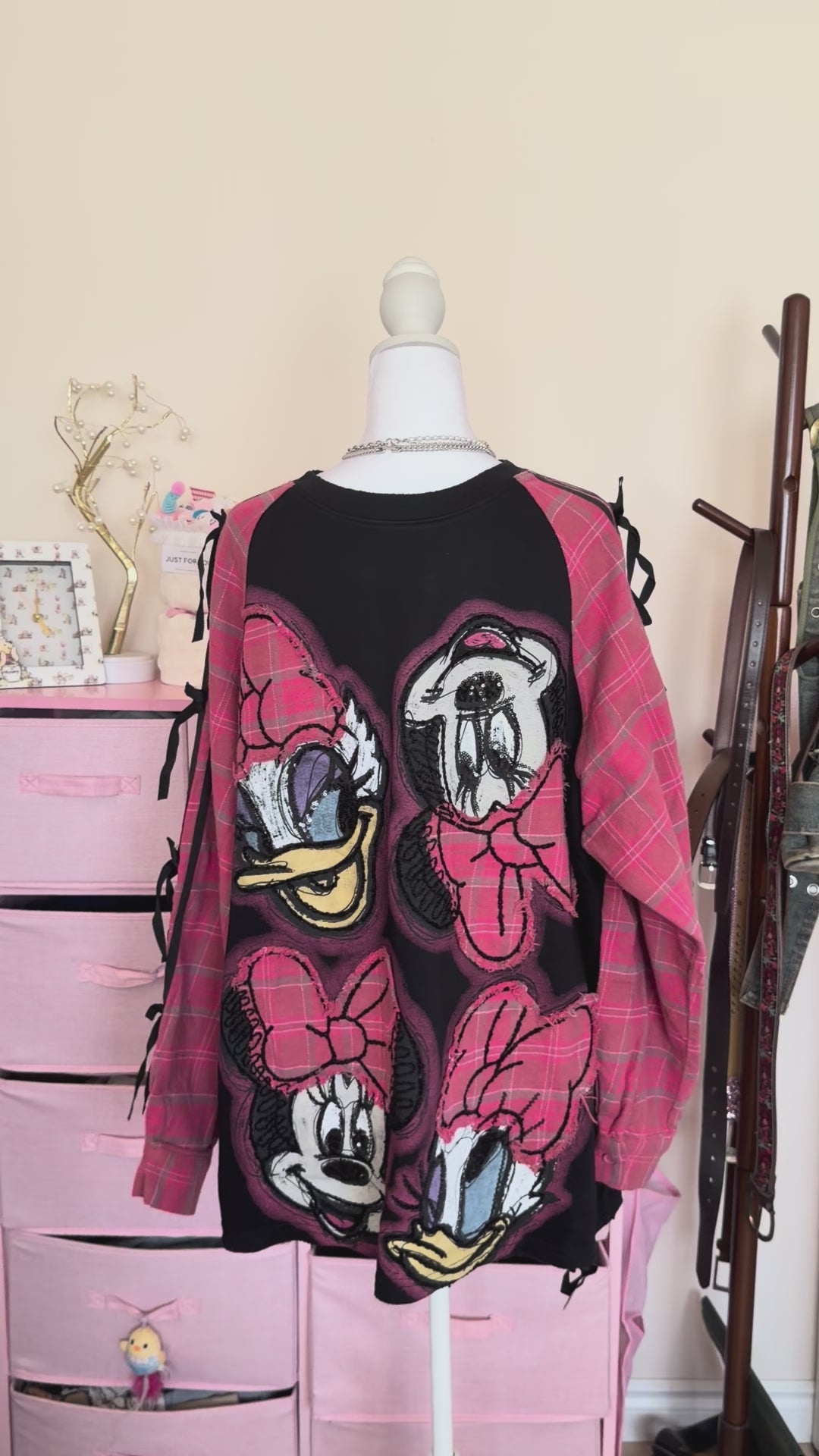 Pink Plaid Cartoon Patchwork Lace-Up Sweatshirt