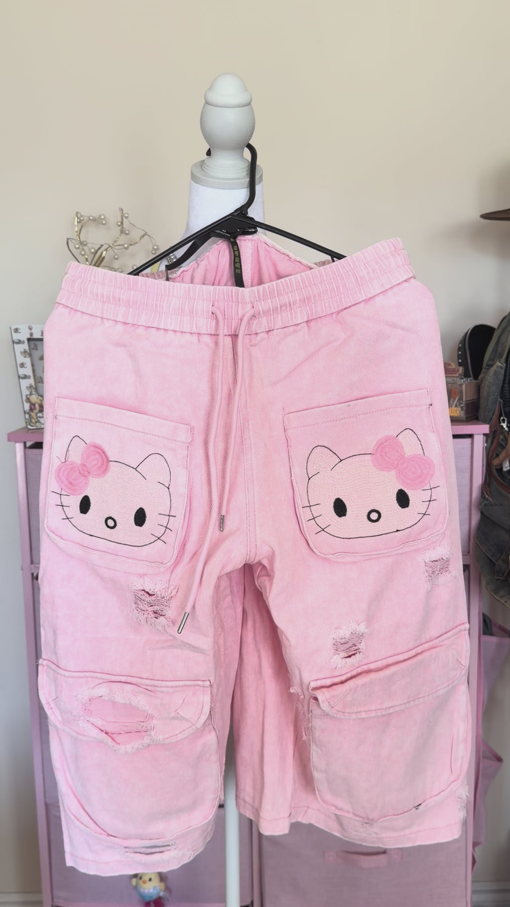 Kawaii Patch Pocket Distressed Denim Shorts – Pink