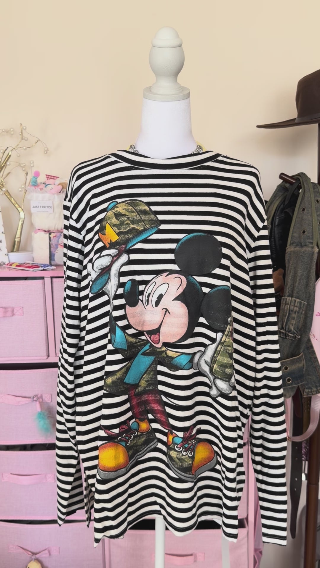 Vintage Stripe Graphic Long Sleeve Tee – Black & White